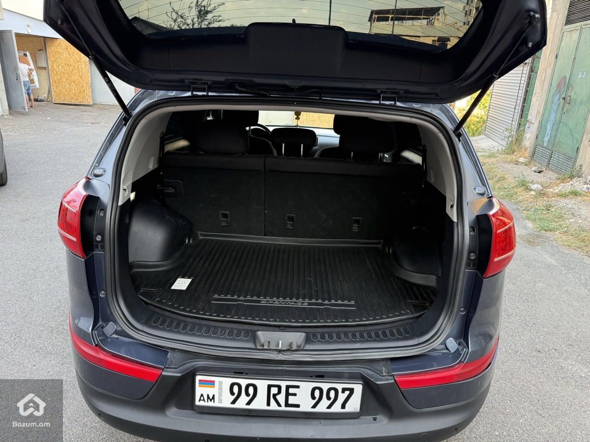 Kia Sportage 2011 - image 10
