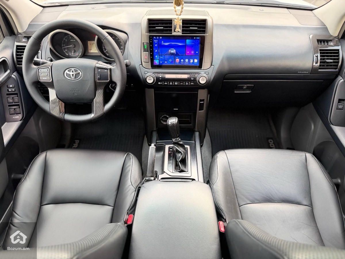 Toyota Land Cruiser Prado 2011 - image 6