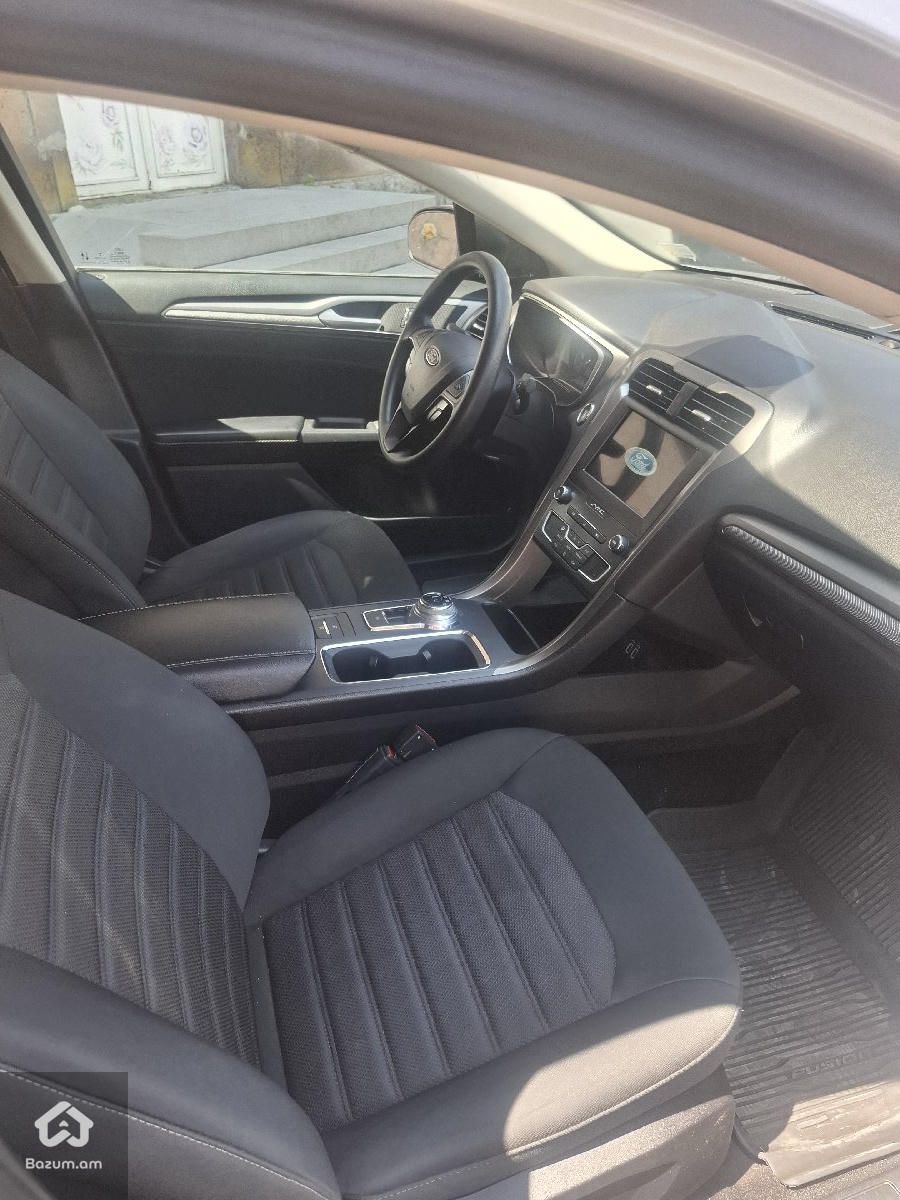 Ford Fusion 2020 - image 7