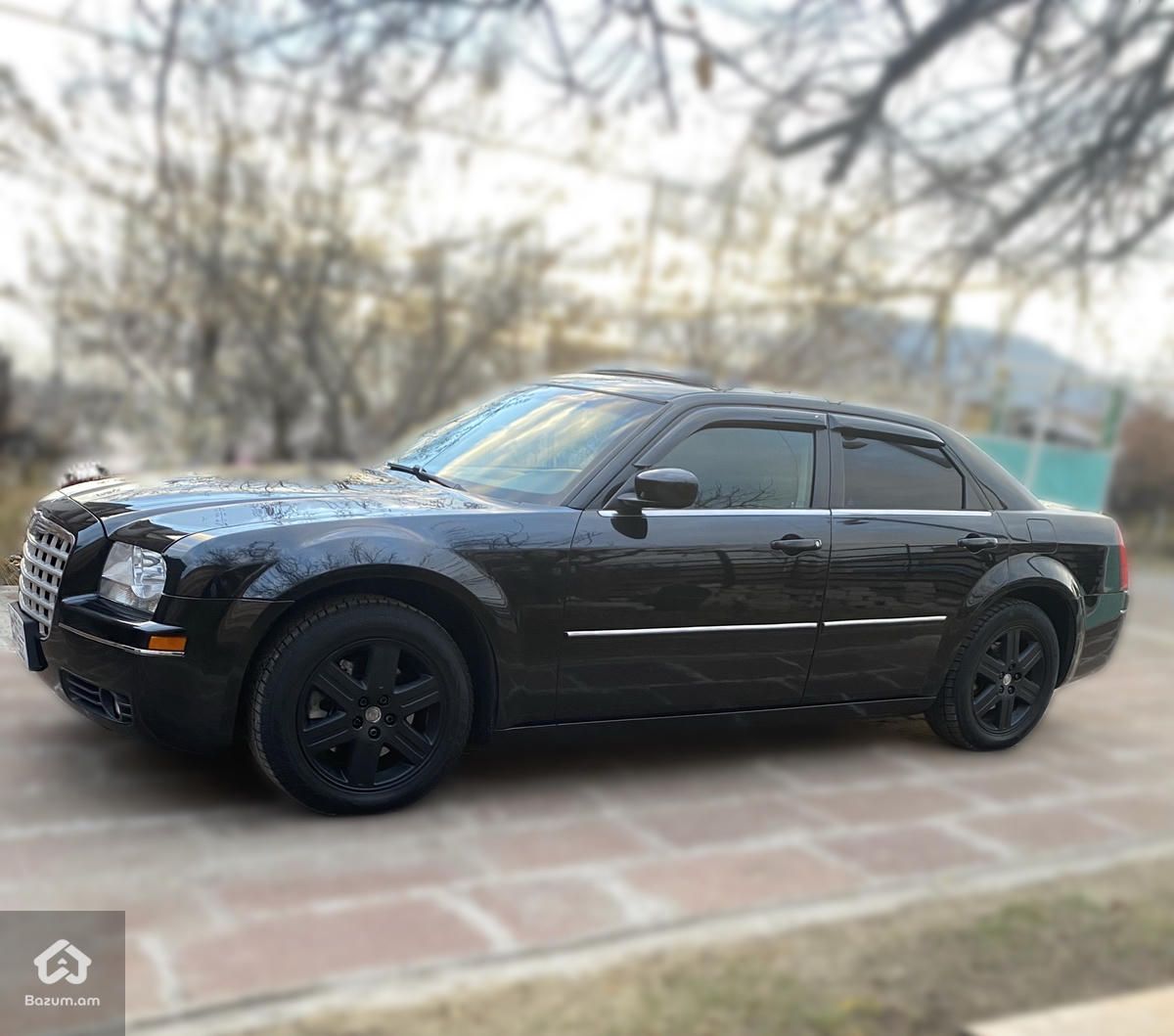 CHRYSLER 300c - image 2