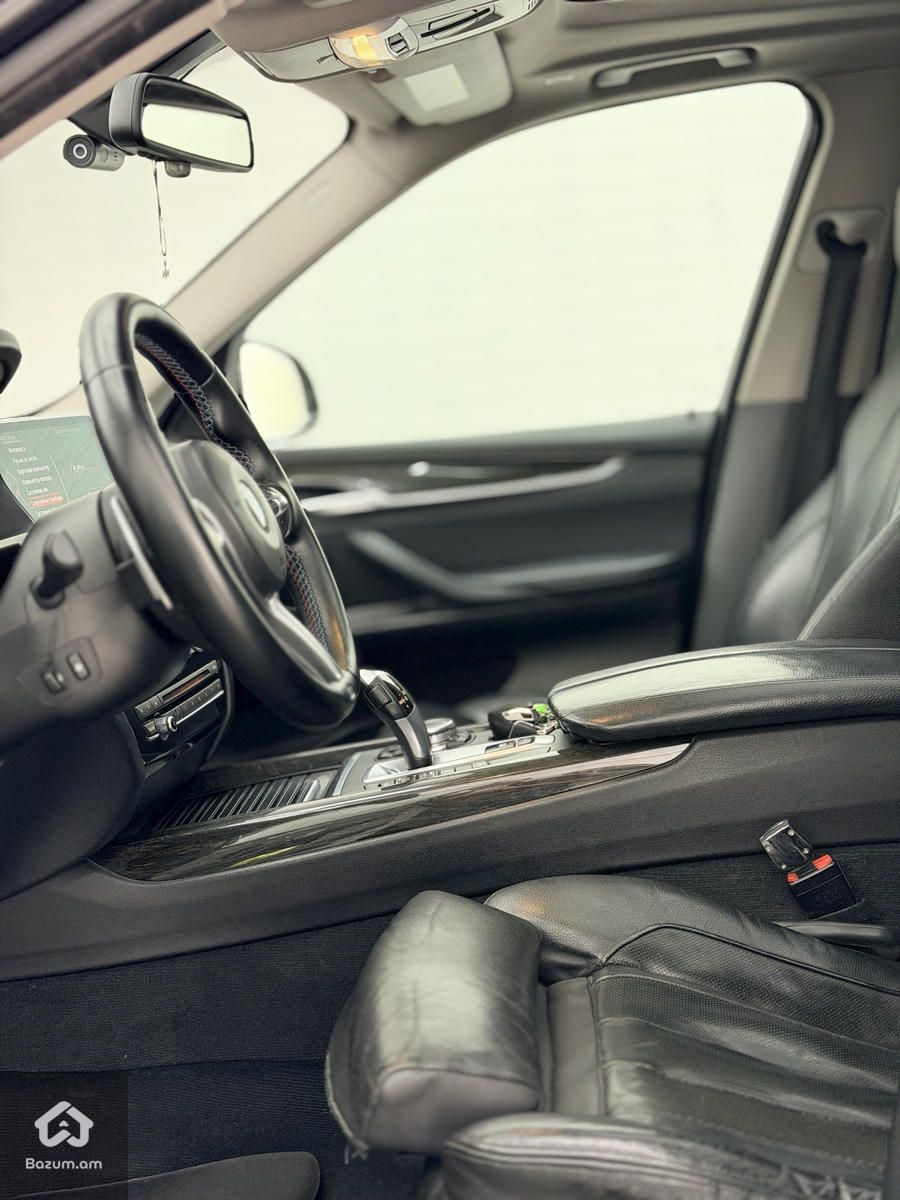 BMW X5 - image 8