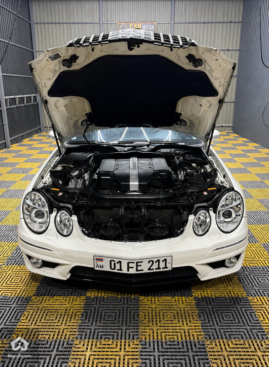 Mercedes-Benz 320 2002 - image 8