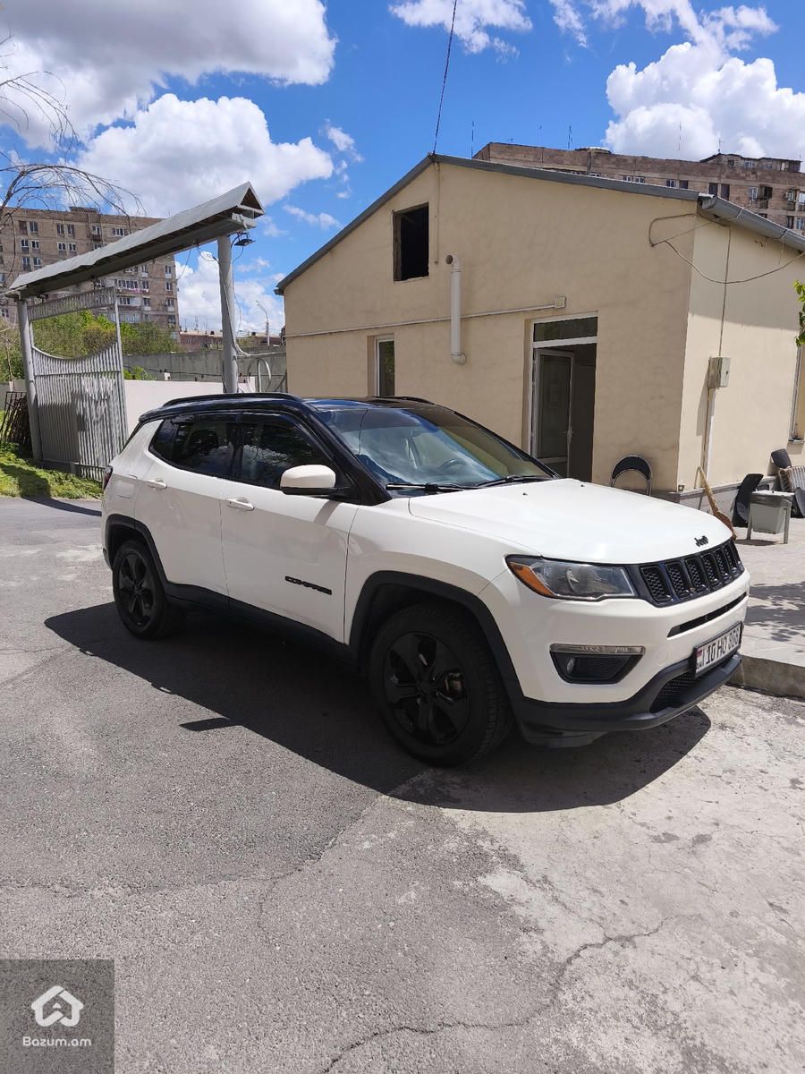 Jeep compass Altitude - image 2