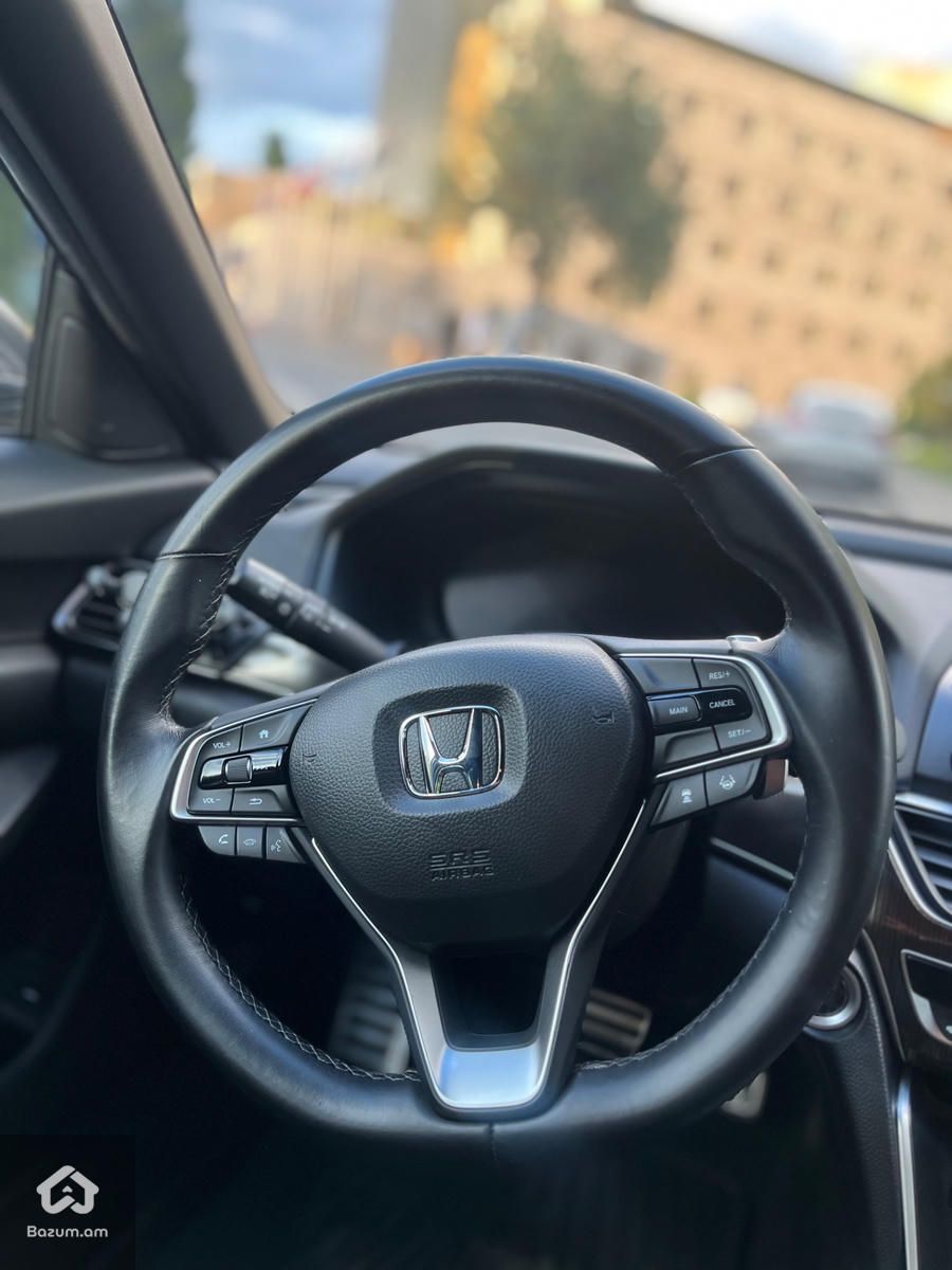 Honda Accord - image 3