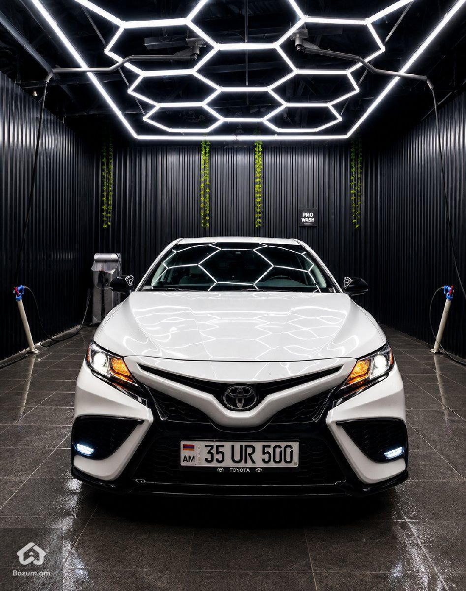 TOYOTA CAMRY V70 SE - image 14