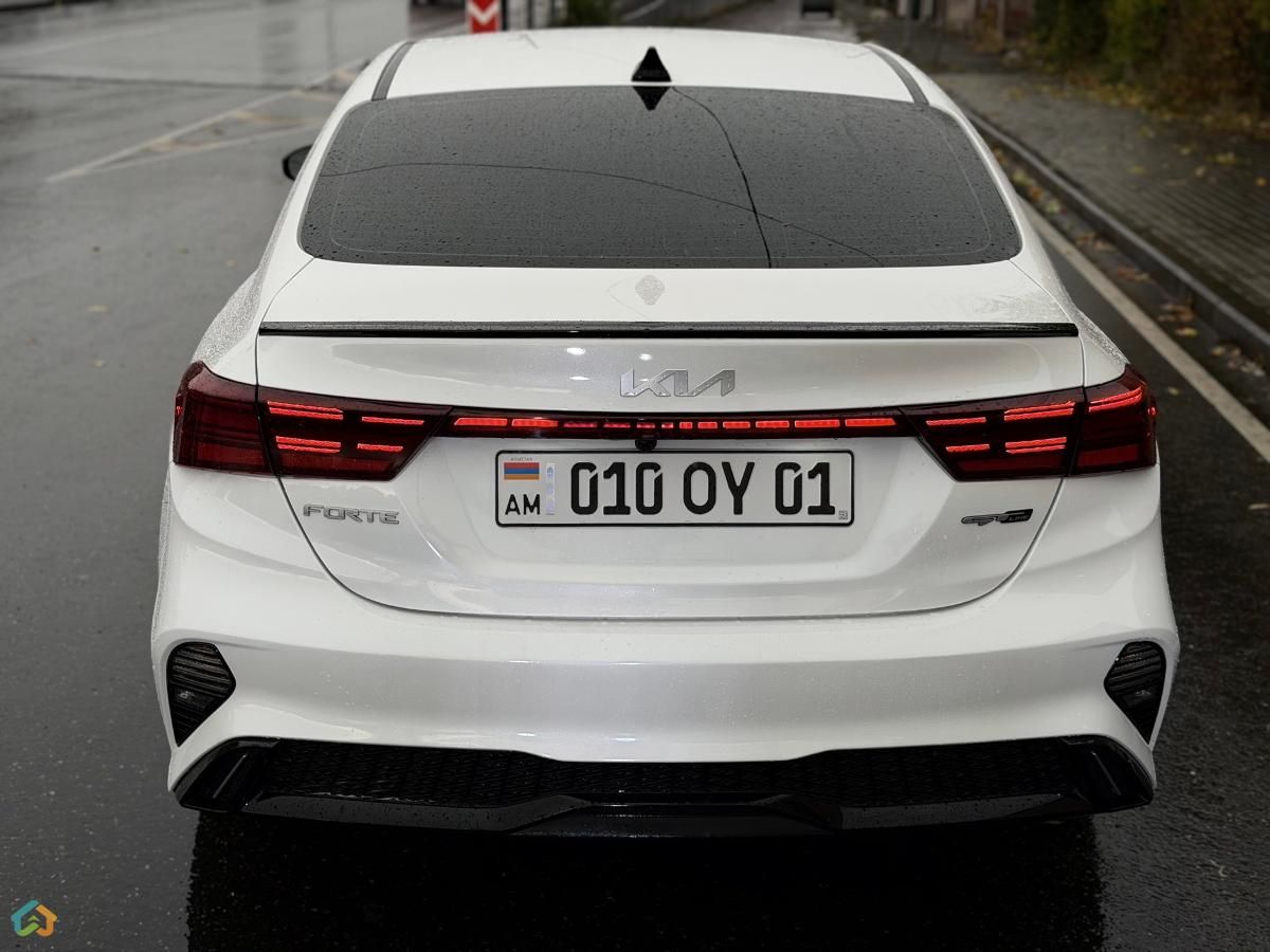 Kia Forte Gt-line - image 4