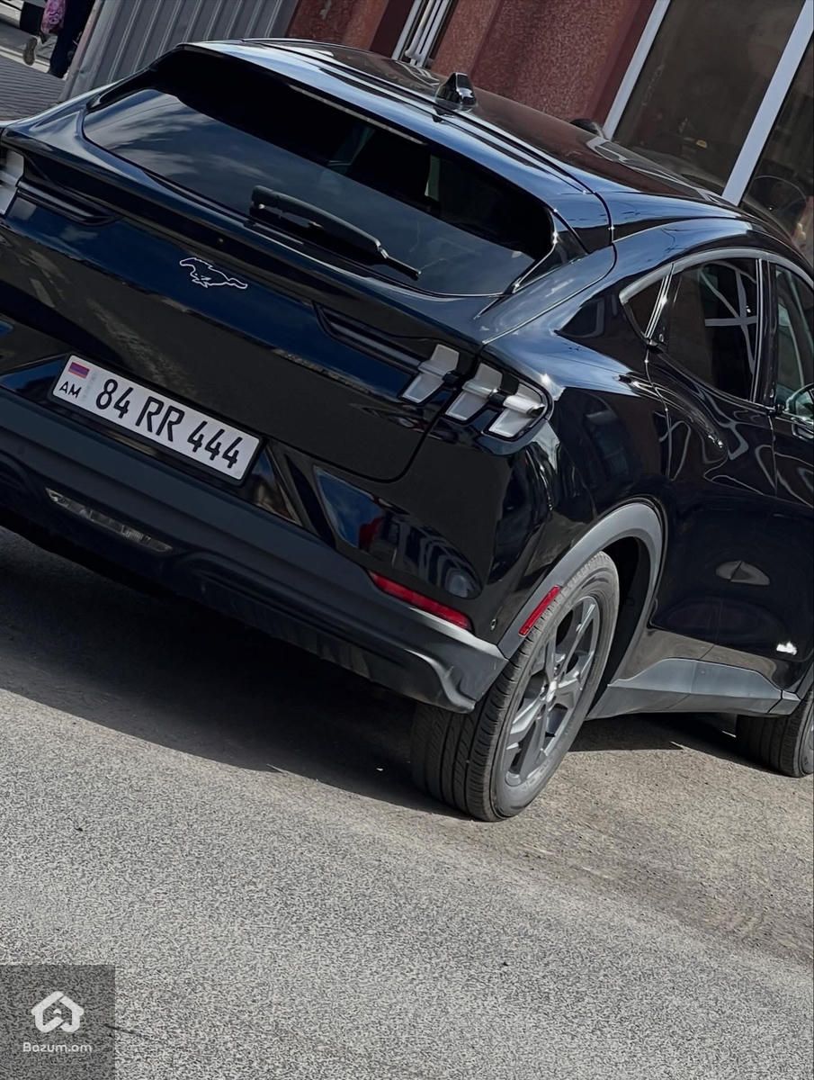 Ford mustang  - image 6