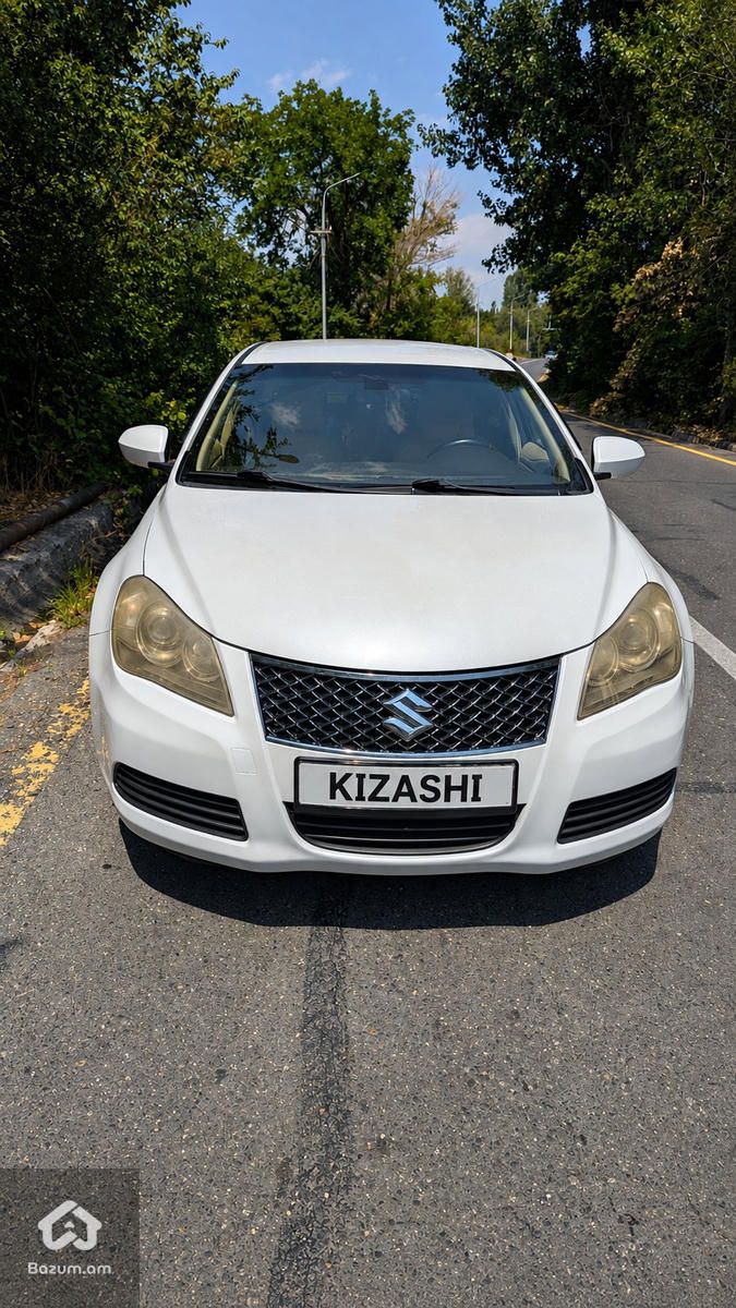 Suzuki Kizashi 2010 - image 2