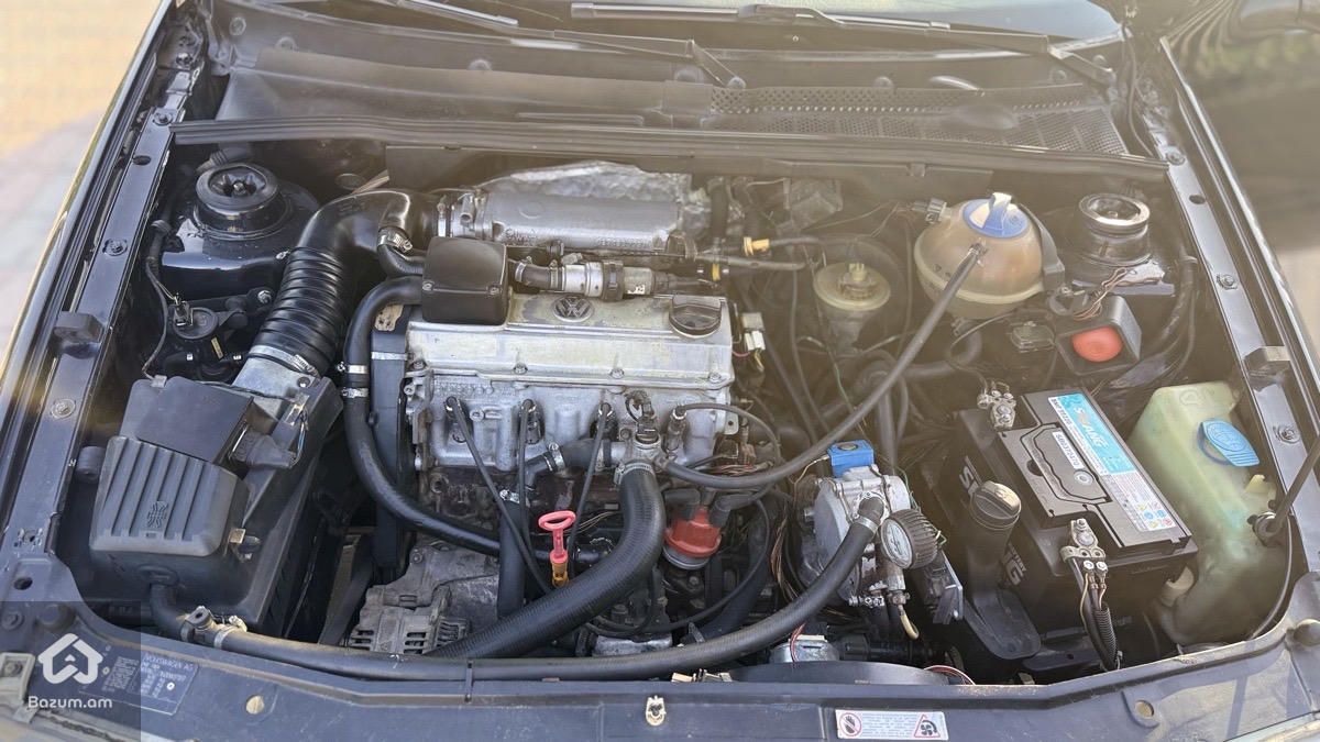 Volkswagen Vento 1994 - image 14