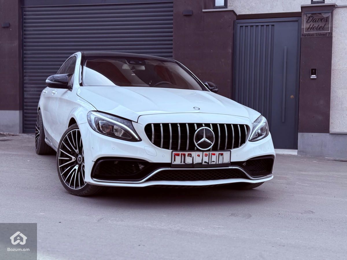 Mercedes C300 w205 - image 2