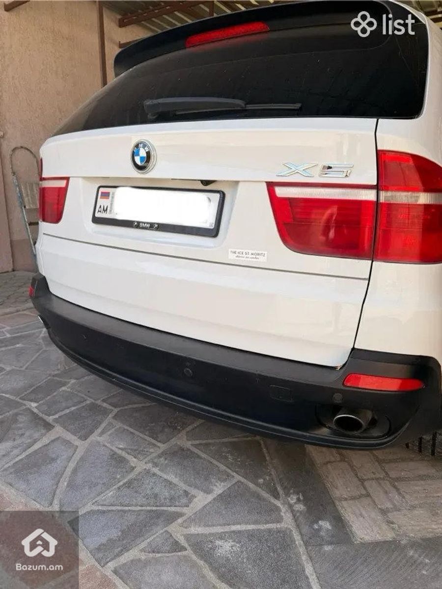 BMW X5 2010 - image 7