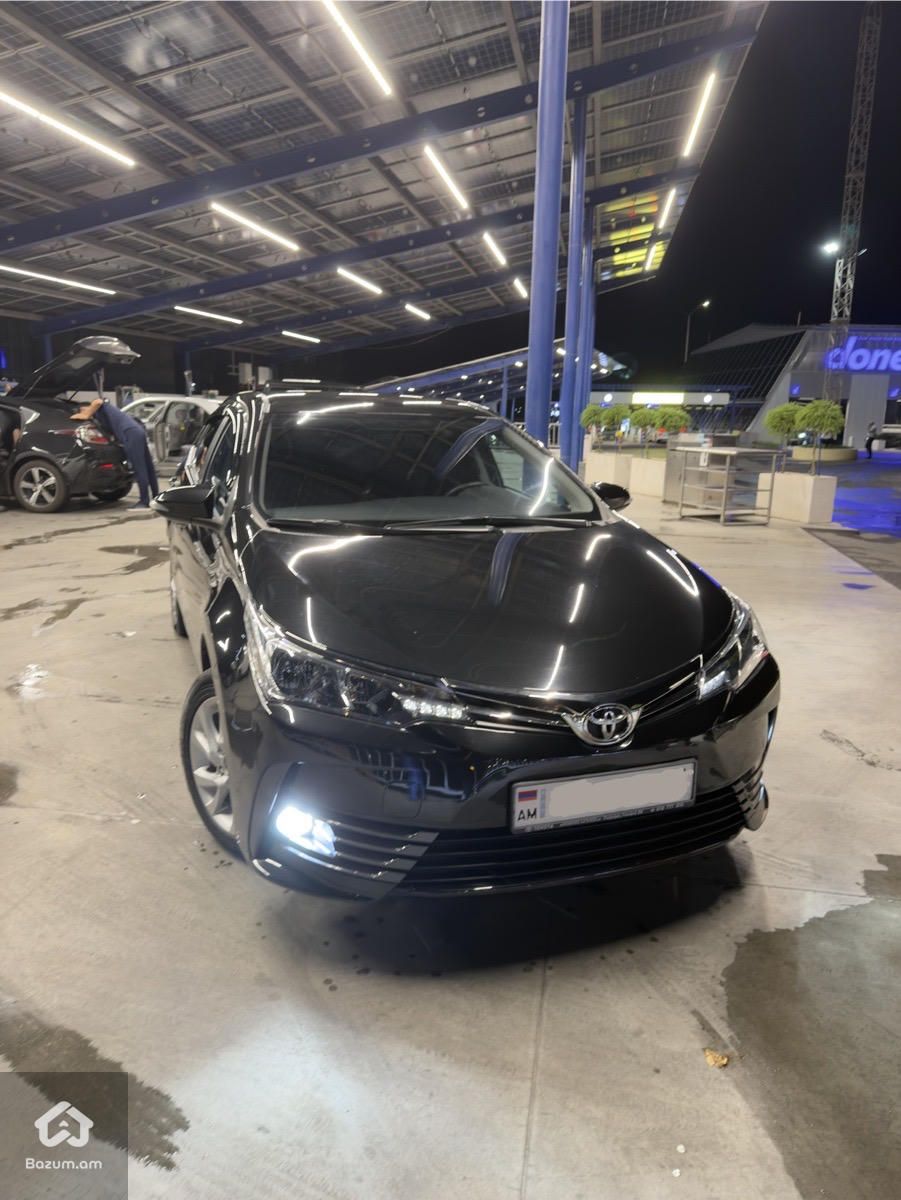 Toyota Corolla 2017 - image 13
