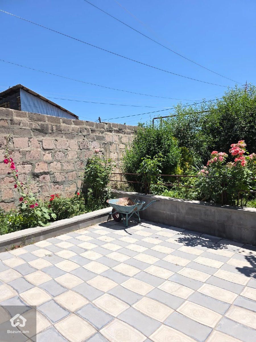 սեփական տուն էրեբունիյում - image 4