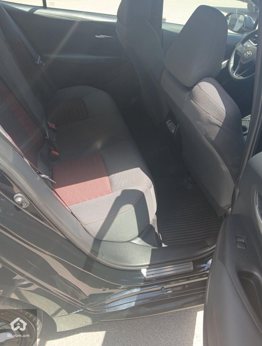 Toyota Corolla 2025 - image 10