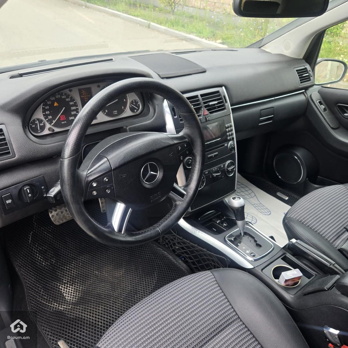Mercedes-Benz B 170 2008 - image 15