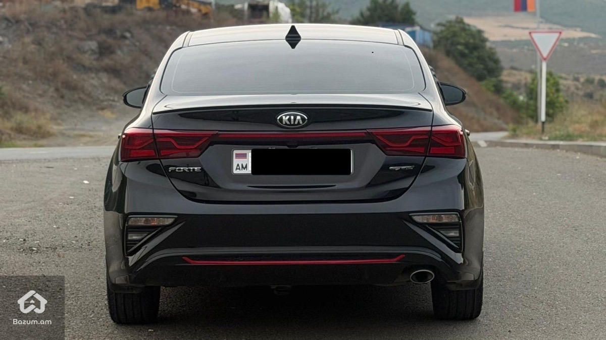 Kia Forte 2020 - image 7
