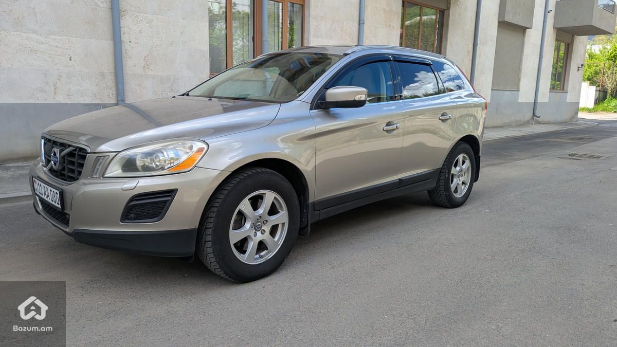 Volvo XC60  - image 3