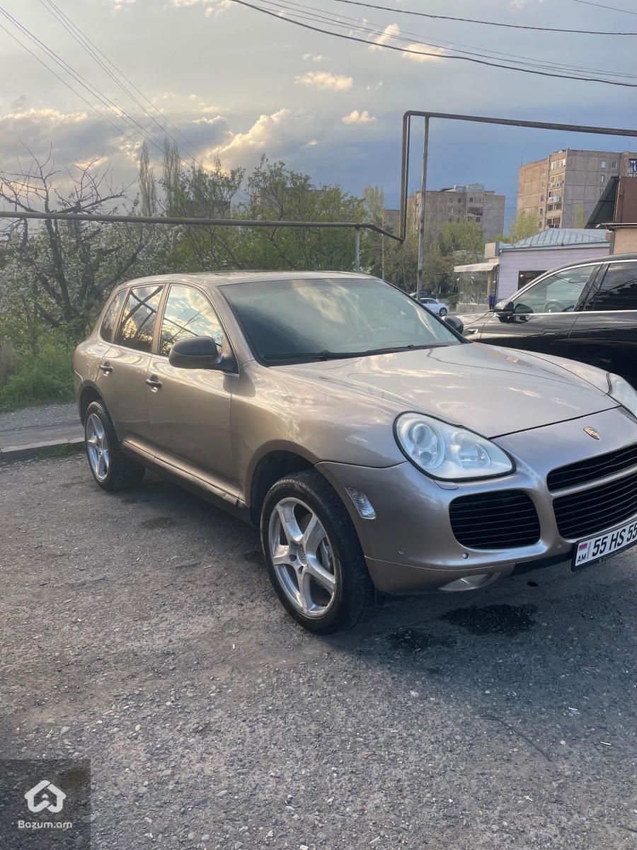 Porsche Cayenne S - image 2