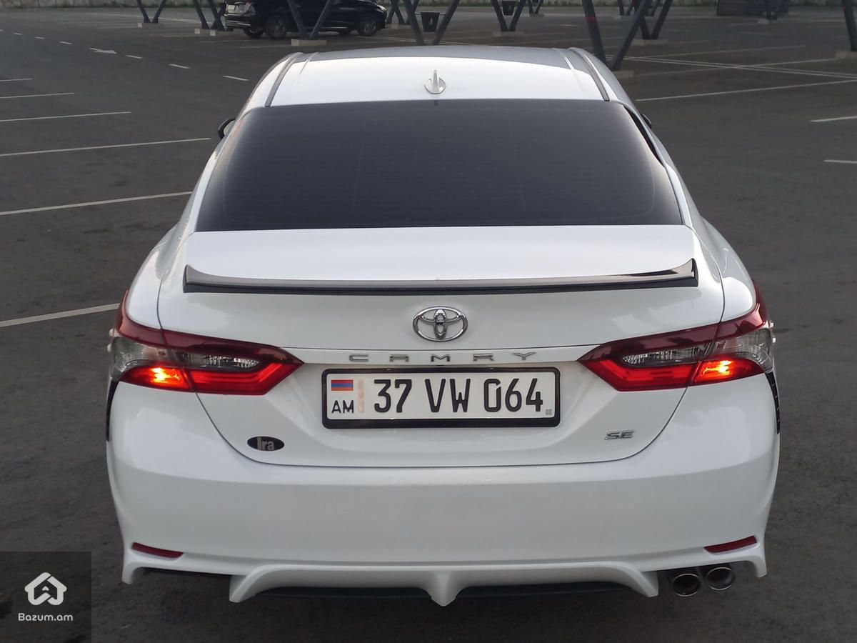 Toyota Camry 2023 - image 4
