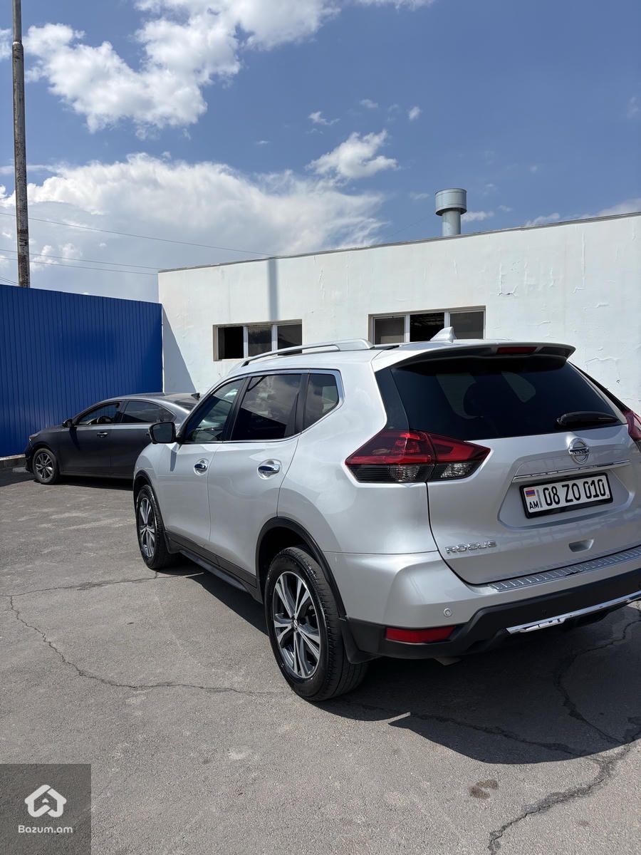 Nissan - image 6