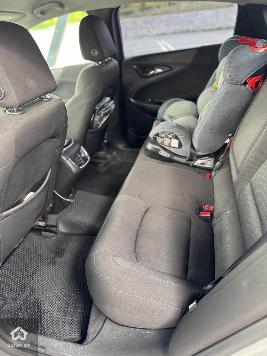 Chevrolet Malibu 2018 - image 8