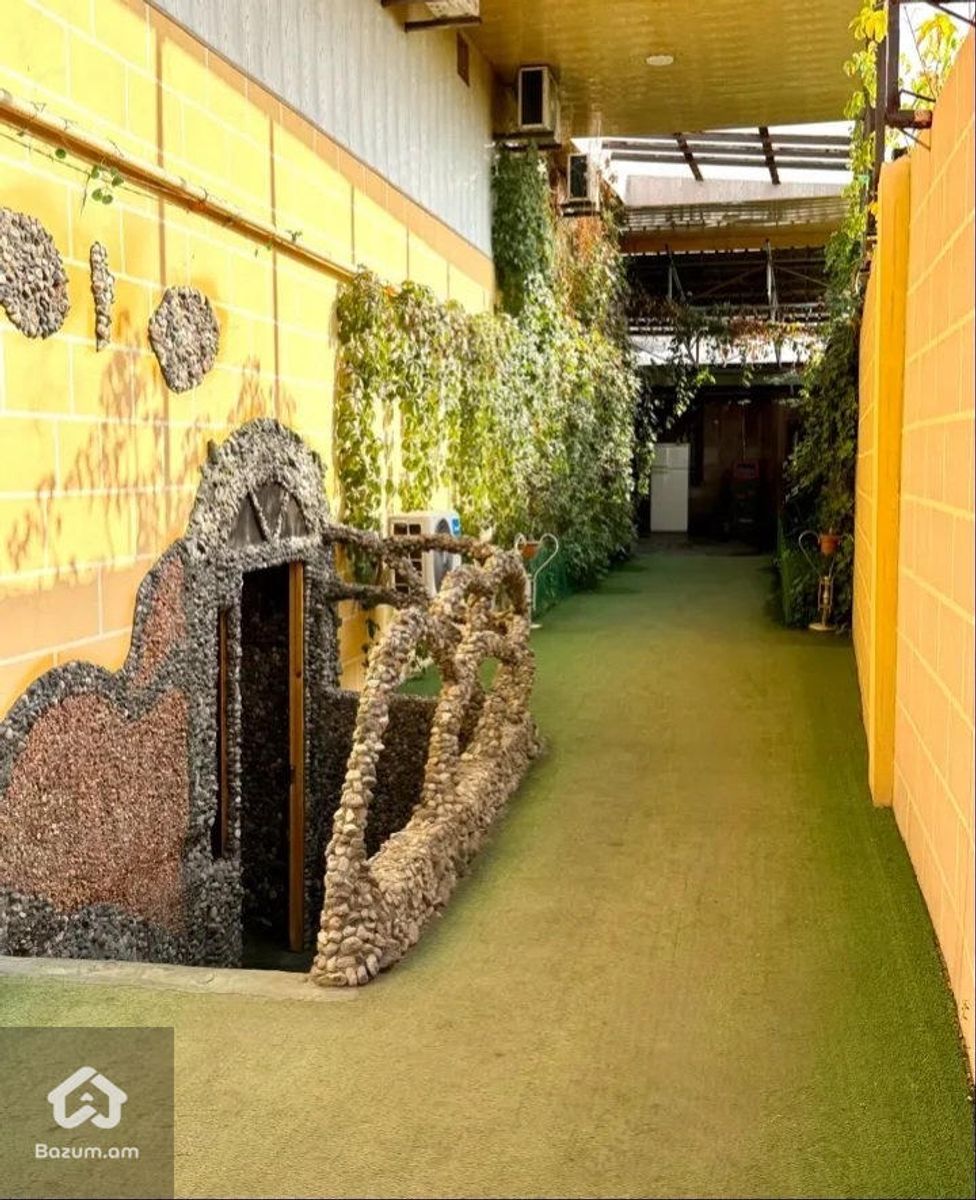 Saturn Garden Hotel - image 20
