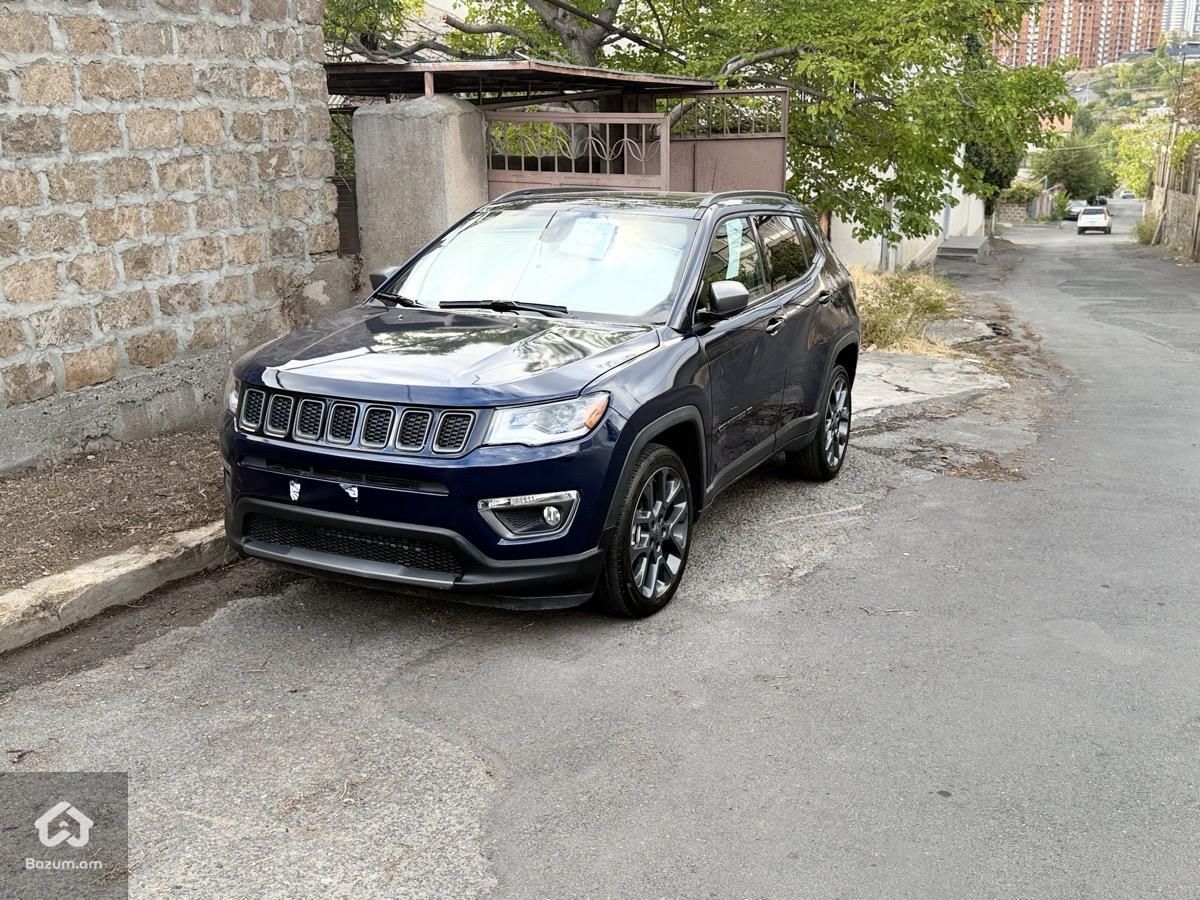 Jeep Compass Aniversary - image 4