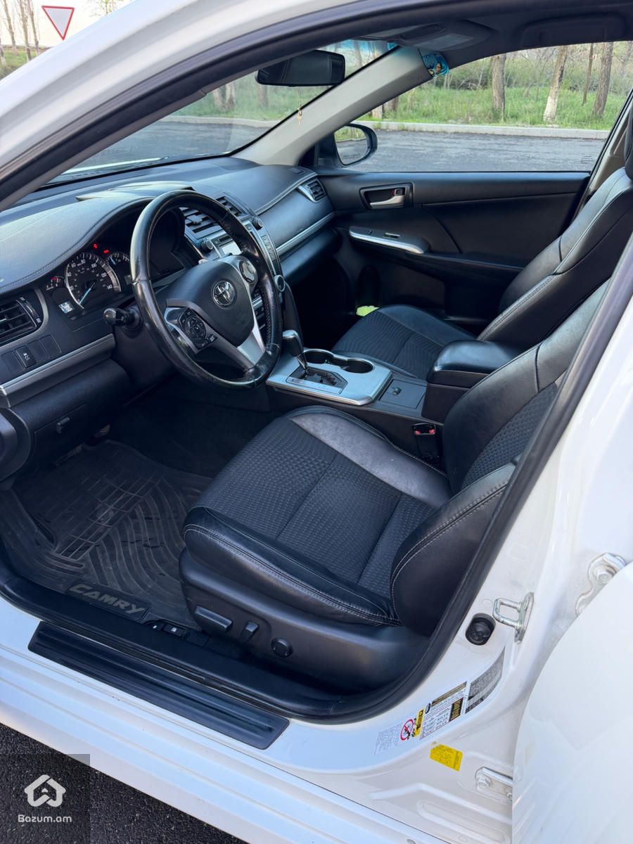 Toyota camry se - image 13