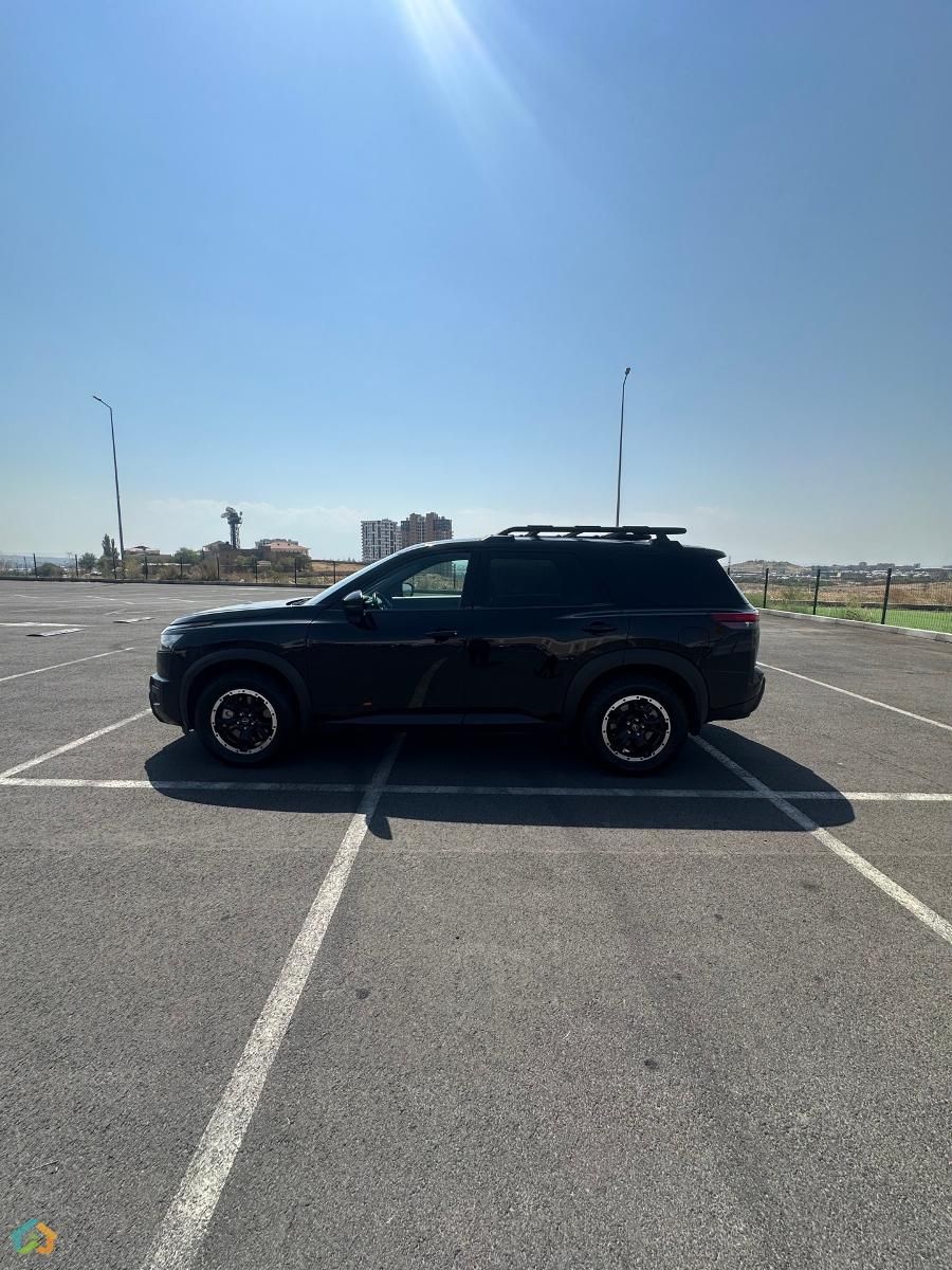 Nissan Pathfinder ROCK CREEK 4WD - image 7