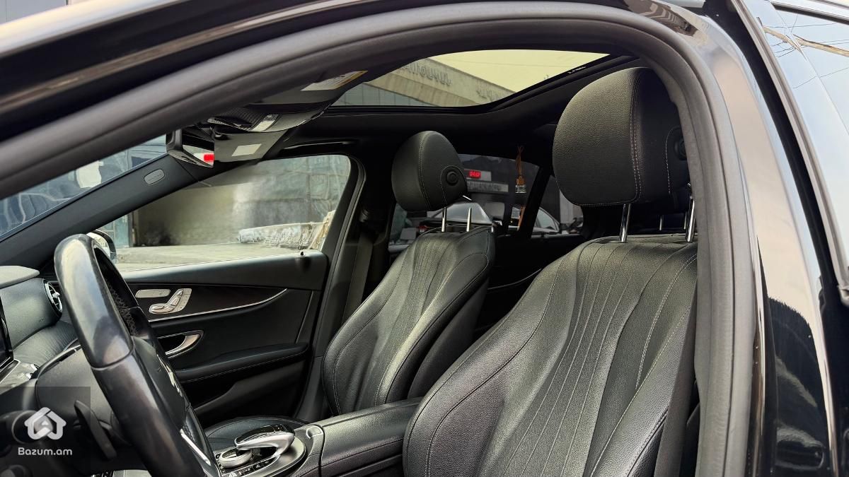 Mercedes Benz E300 - image 10