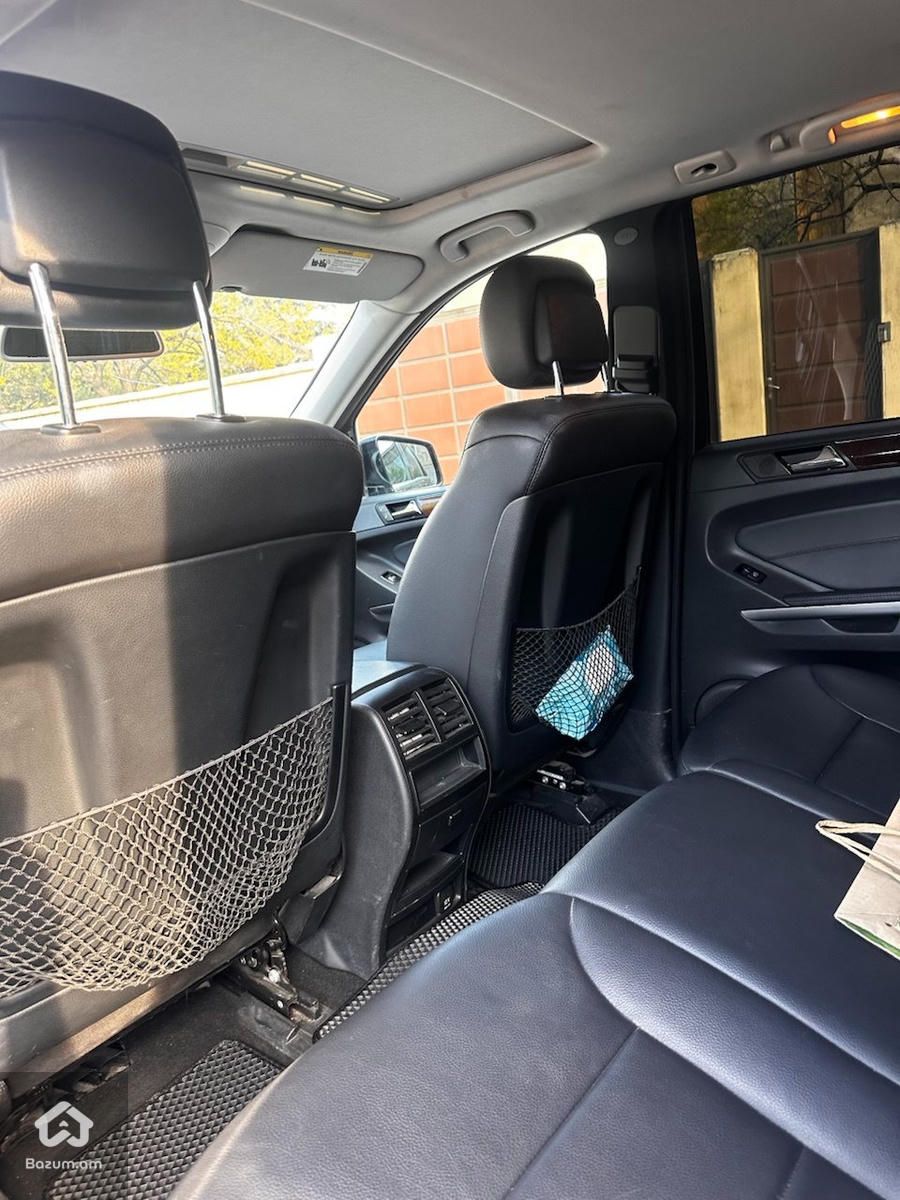 Mercedes-Benz ML 350 2011 - image 18