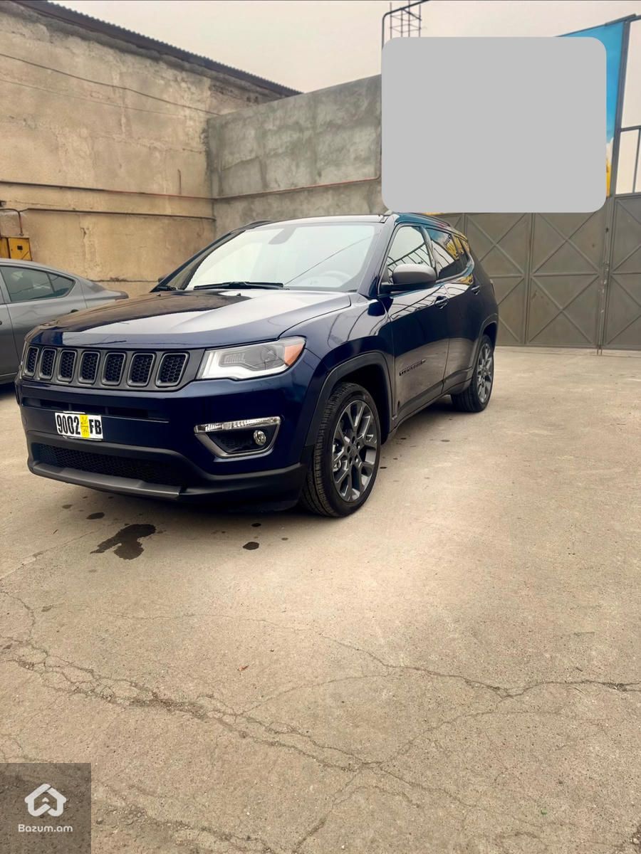Jeep Compass Aniversary - image 4