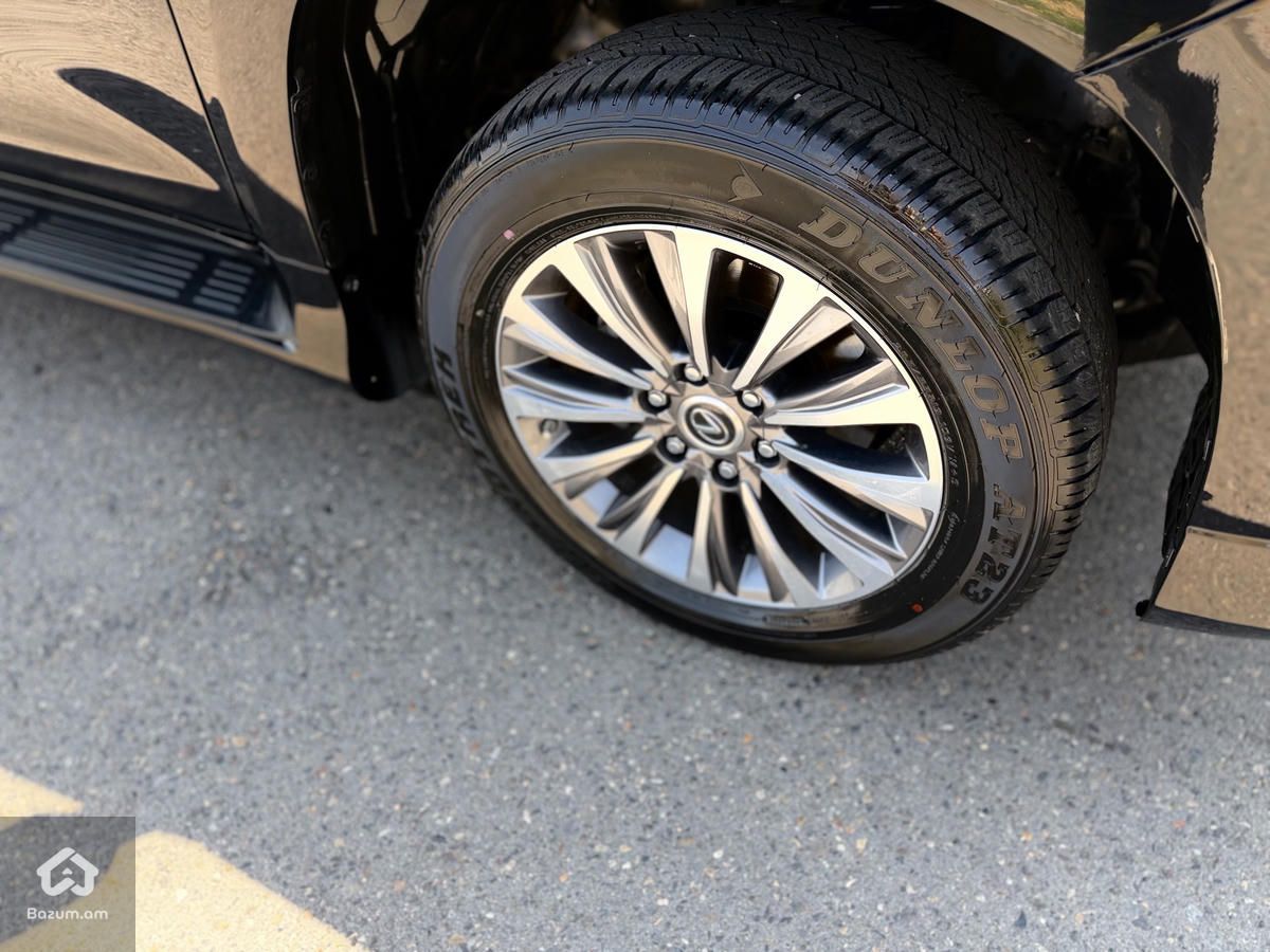 Lexus GX460 - image 3