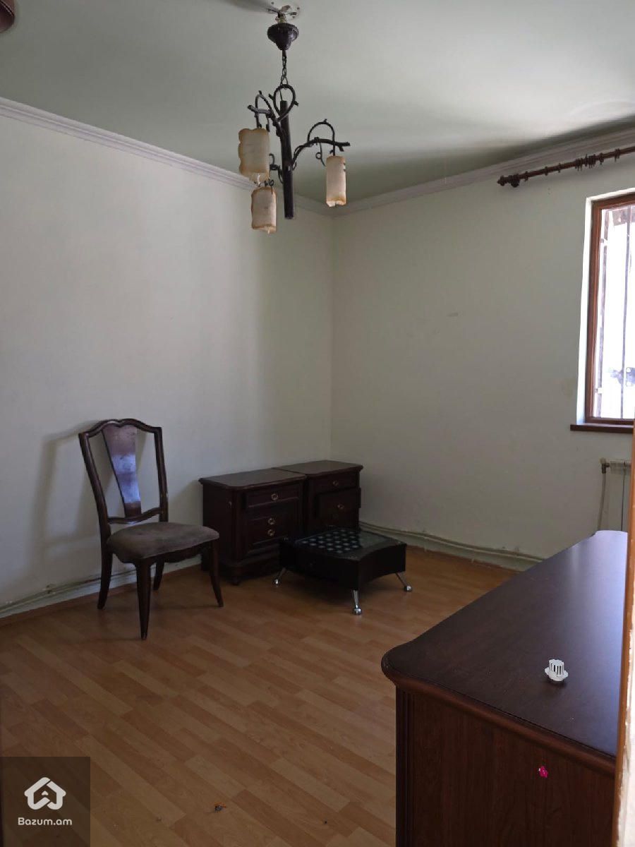 սեփական տուն էրեբունիյում - image 8