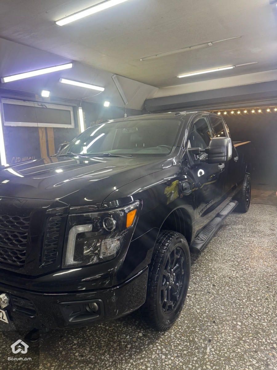 Nissan Titan 2018 - image 7