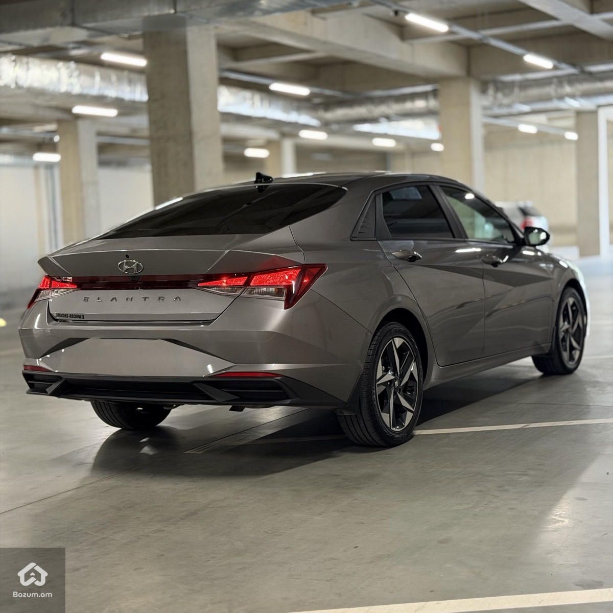 Hyundai Elantra 2023 - image 5