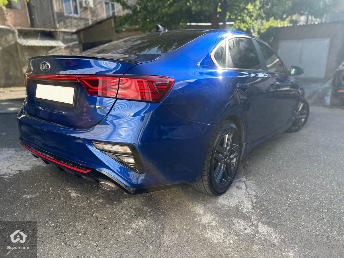 Kia Forte Gt-Line - image 4