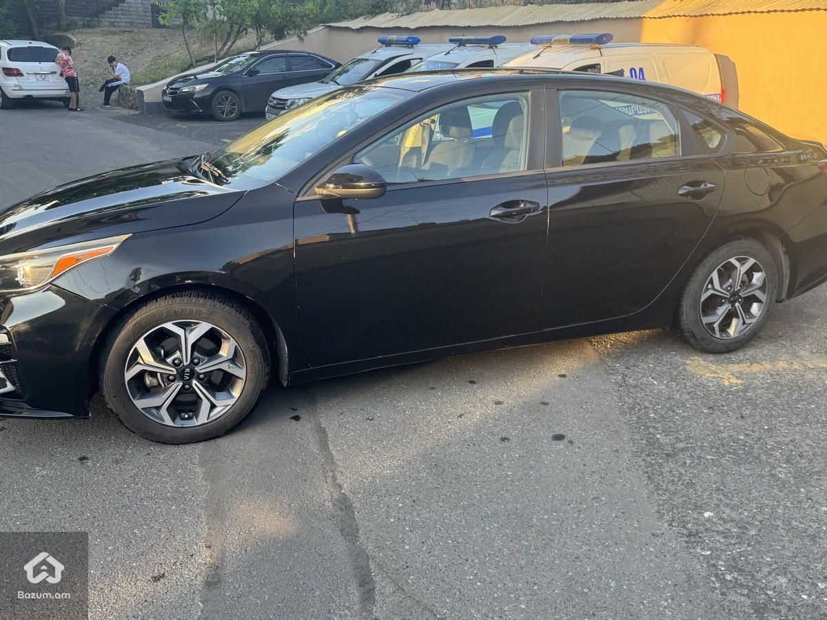 Kia Forte 2019 - image 4