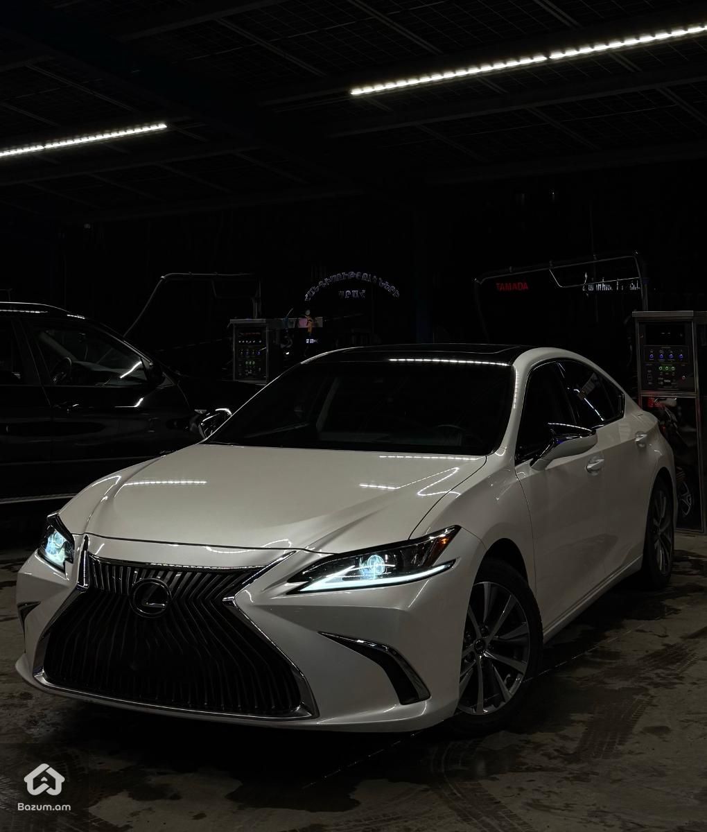 LEXUS ES350 - image 2