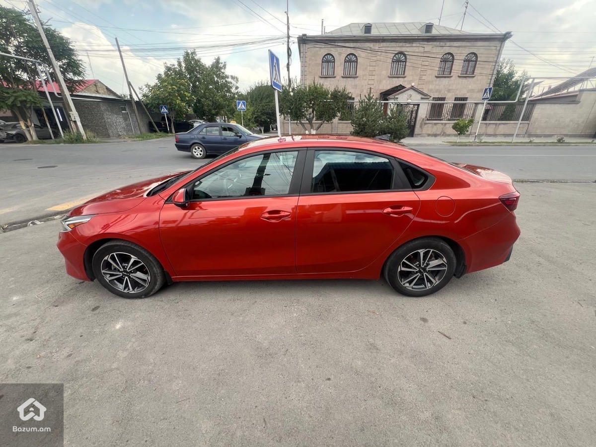 Kia Forte 2022 - image 7