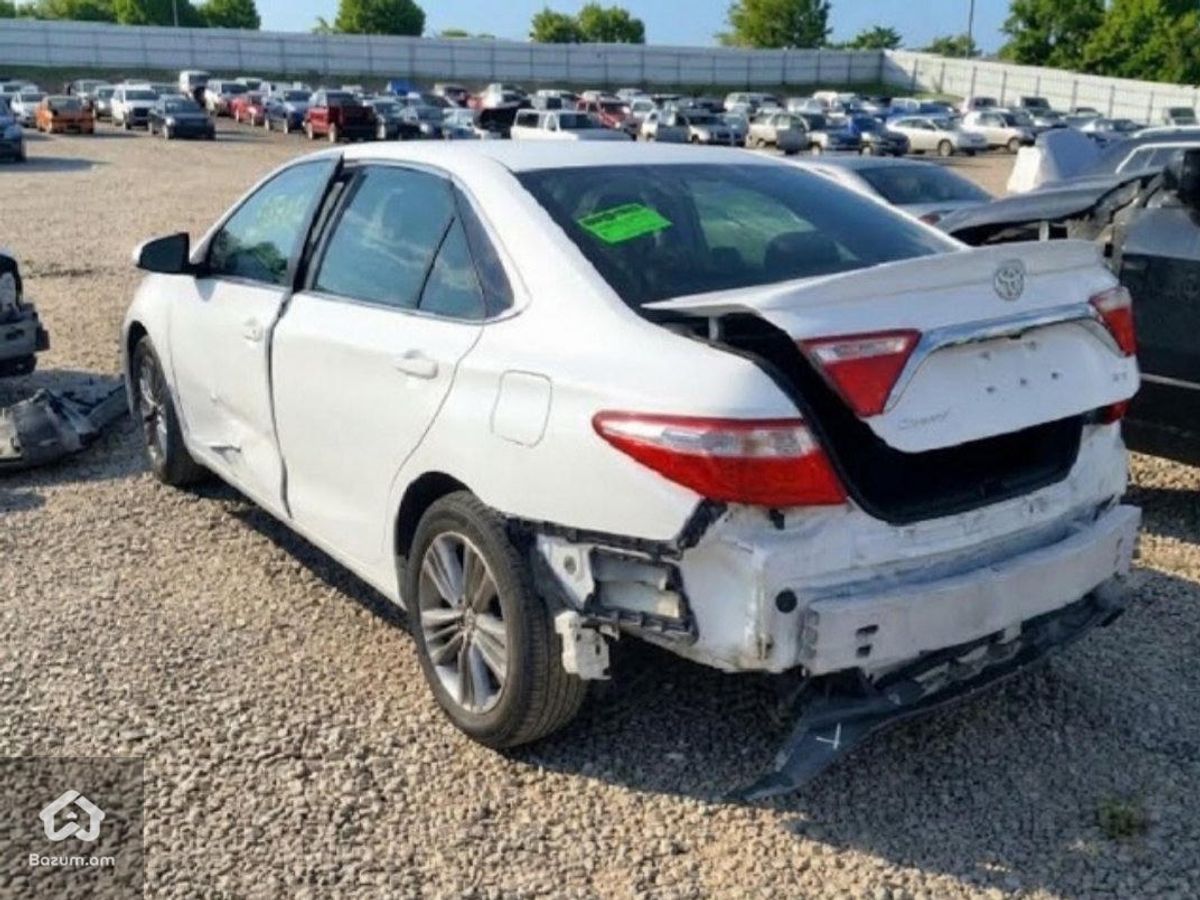 Toyota Camry 2016 - image 33