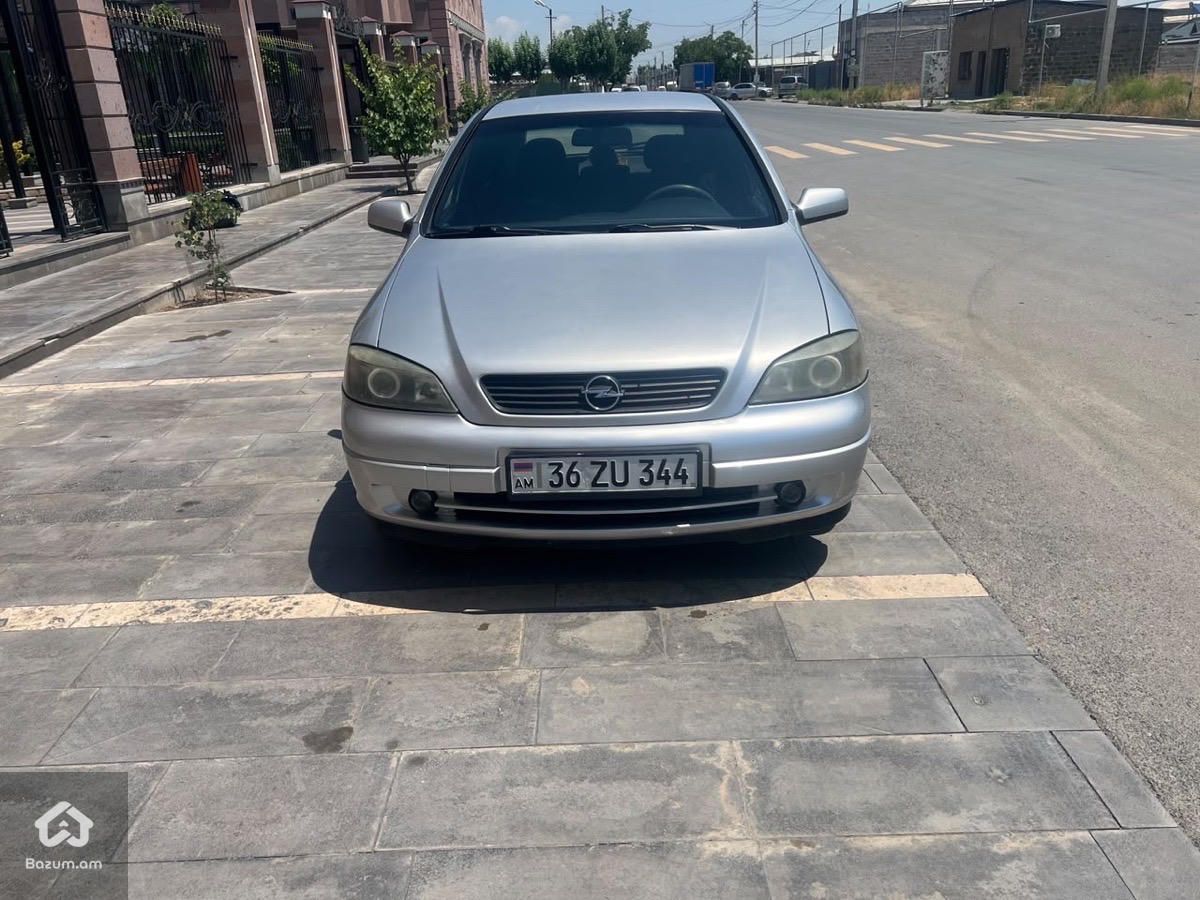 Opel Astra 2000 - image 1