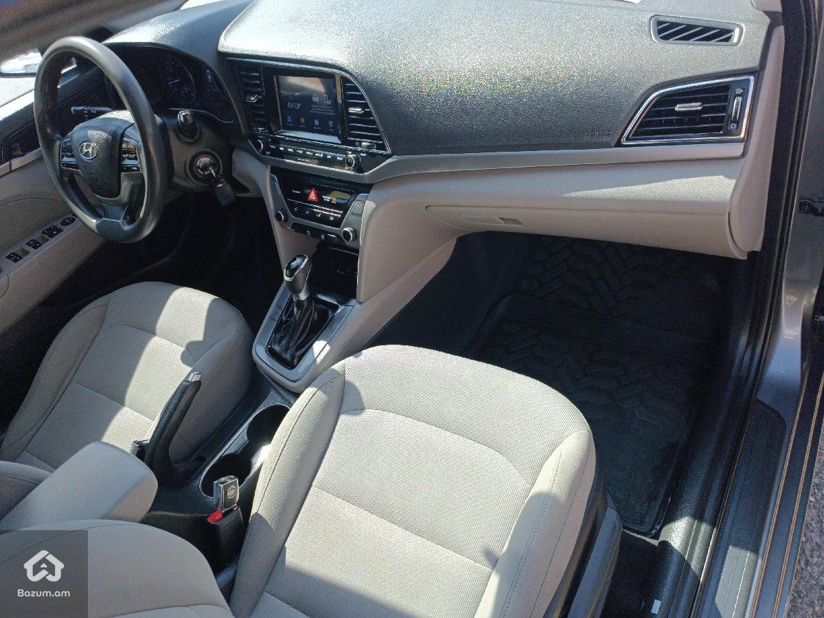 Hyundai Elantra 2017 - image 8