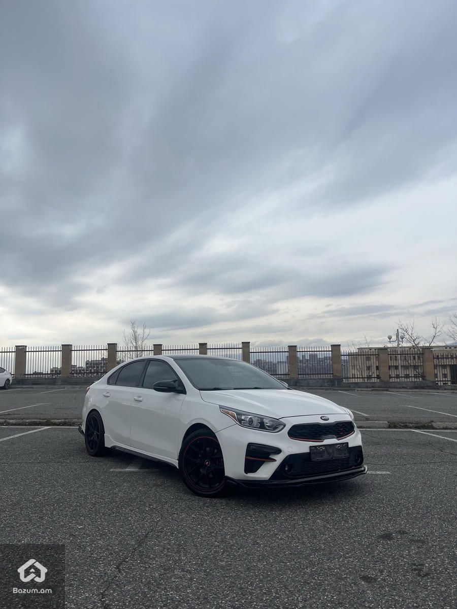 Kia Forte GT LINE - image 1