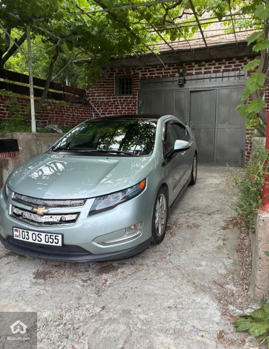 Chevrolet Volt 2011 - image 4