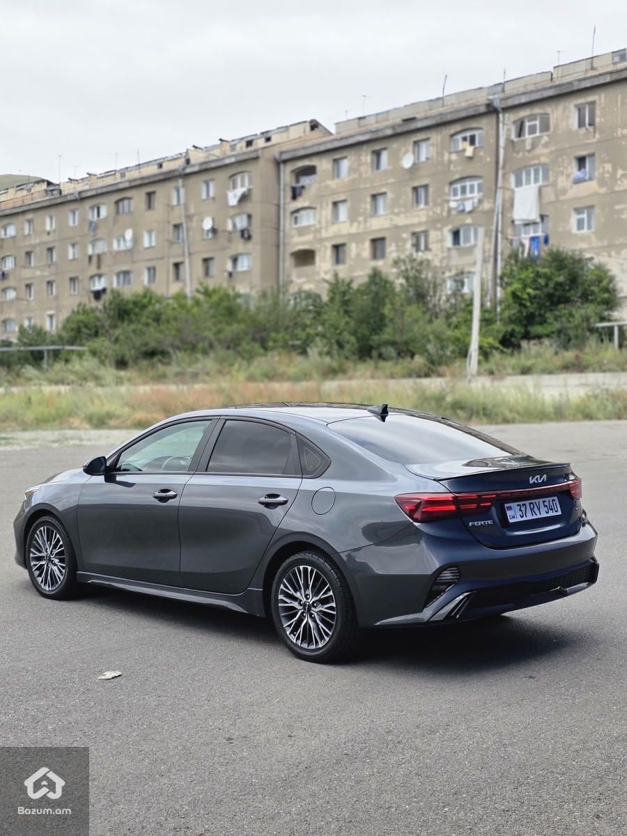 Kia Forte 2022 - image 5