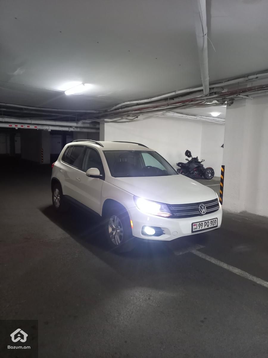 Volkswagen Tiguan  - image 4