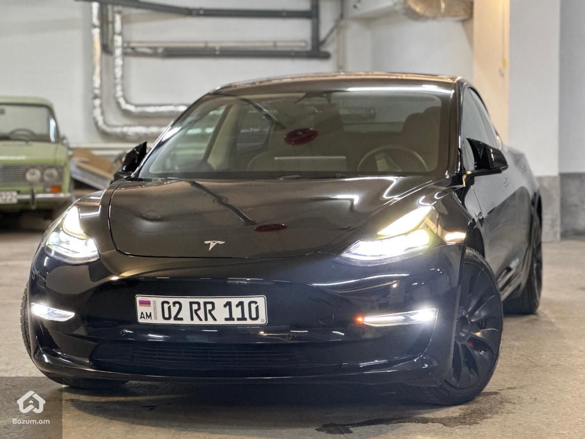 Tesla model 3 - image 3