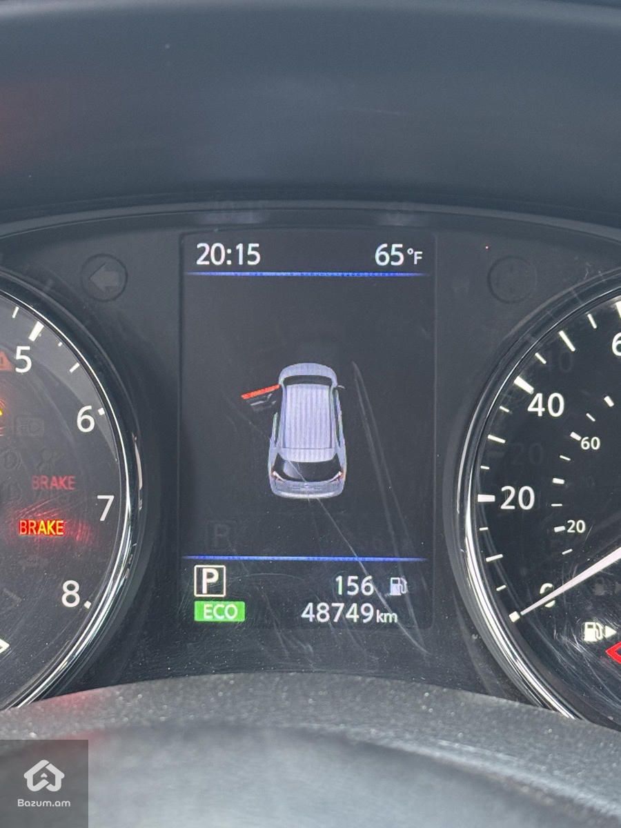 Nissan Rogue - image 7