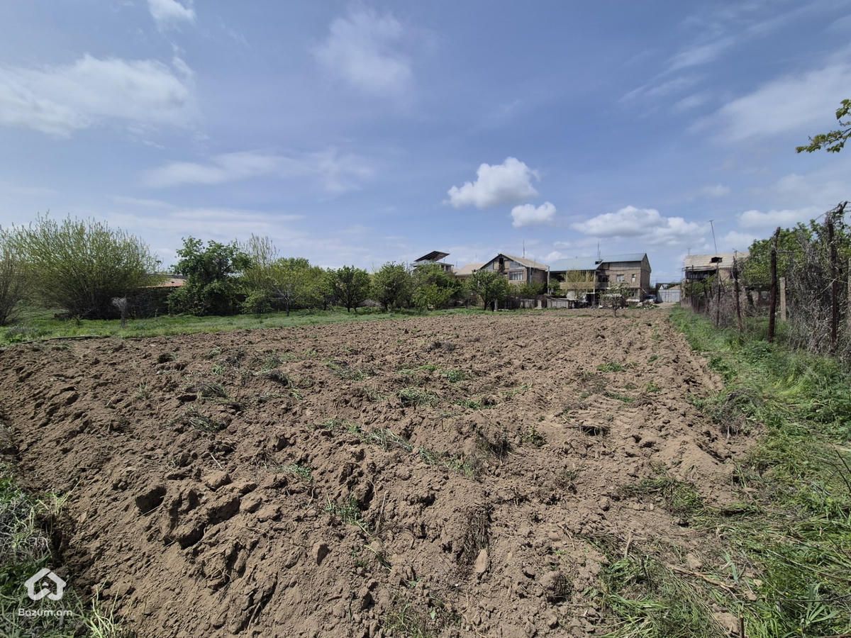 Երկու հարկանի քարե տուն - image 7